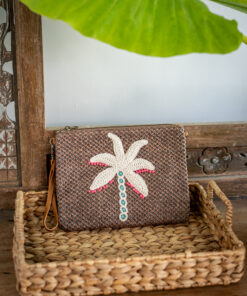 Coco pop clutch woven palm bag Mimpi Mannis