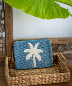Coco pop clutch woven palm bag Mimpi Mannis