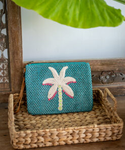 Coco pop clutch woven palm bag Mimpi Mannis